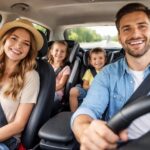 découvrez nos conseils essentiels pour voyager en voiture en toute sécurité avec votre famille, pour des trajets sereins et agréables.