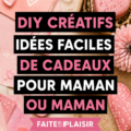 Une maman souriante recevant un cadeau fait main de son enfant, symbolisant l'amour et la créativité.