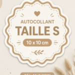 Sticker personnalisé représentant un petit calamar sur fond coloré.