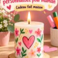 Photo d'une bougie personnalisée faite main, parfaite pour un cadeau de fête des mères.
